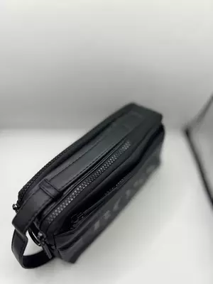  Hugo Boss qora barsetka (mato) - 