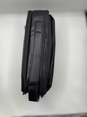   Hugo Boss qora barsetka (mato)