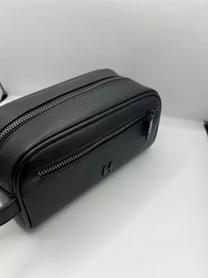 Чёрная барсетка Hugo Boss