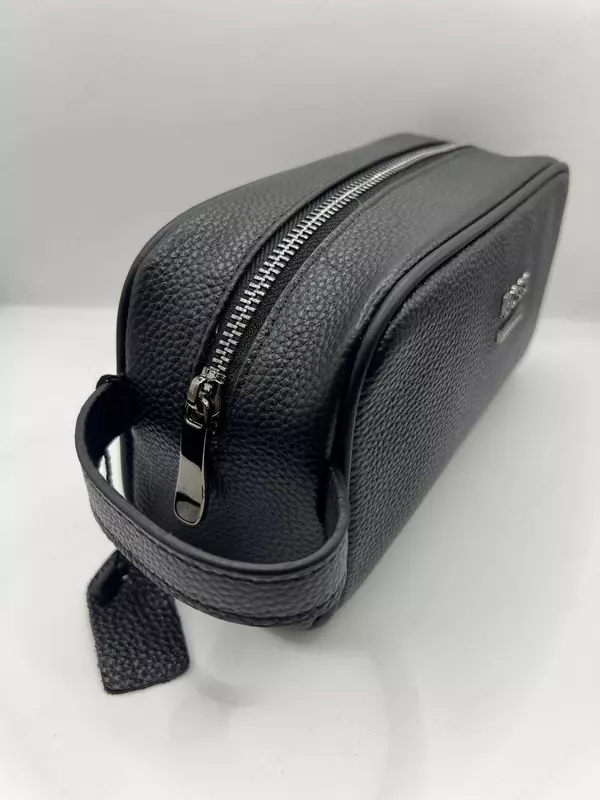 Чёрная барсетка из эко-кожи