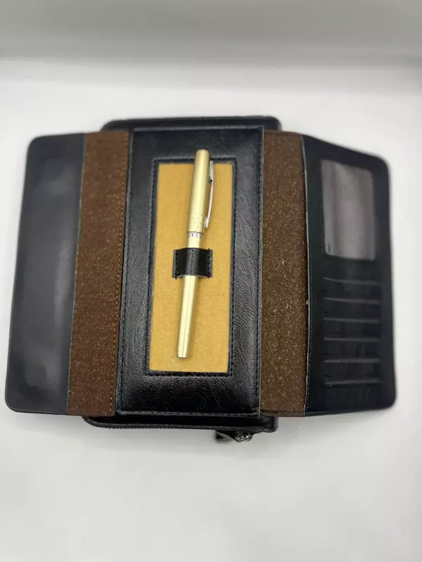 Чёрное портмоне Hugo Boss из эко-кожи