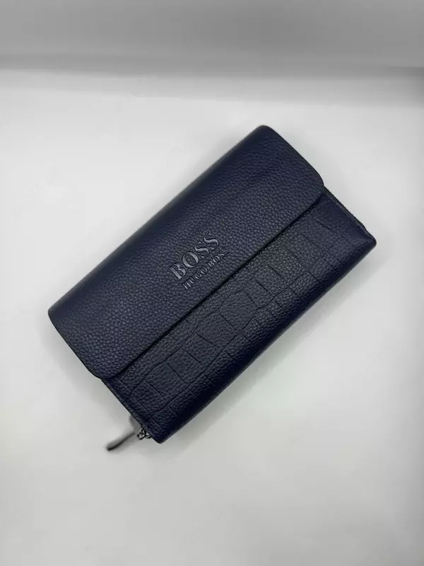 Тёмно-синее портмоне Hugo Boss