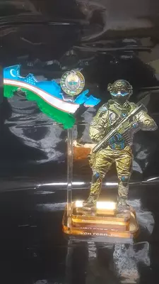 статуэтки, кубки, медали, награды, сувениры, брелоки