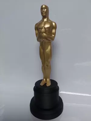 haykalcha oskar mukofoti - Narx so&#039;rov asosida