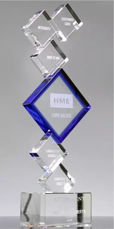 награды сувениры подарки кубки призы медали статуэтки - бизнес подарки