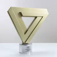 mukofotlar haykalchalar metalldan yasalgan qadahlar - по запросу