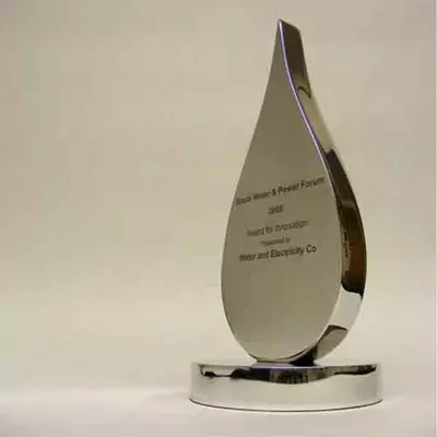 награды статуэтки кубки из металла