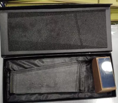 kristallar buyurtma bo'yicha esdalik sovg'alari bilan taqdirlaydi