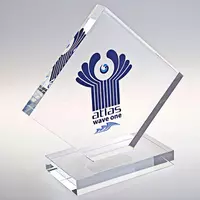 yangi yil korporativ sovg'alari maxsus esdalik sovg'alari bilan taqdirlanadi награды сувениры подарки кубки призы медали статуэтки