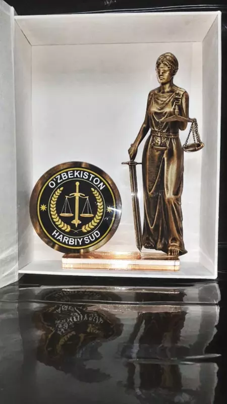 необычный подарок награда сувенир на заказ награды сувениры подарки кубки призы медали статуэтки