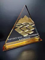 Sovg'alar Mukofotlar Yoritgichlar Haykalchalar Esdalik sovg'alari - награды сувениры подарки кубки призы медали статуэтки