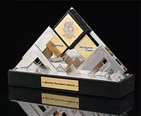 biznes sovg'alari mukofotlar haykalchalar esdalik sovg'alari Chakana savdo