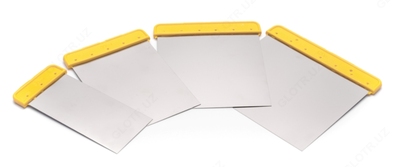 "Yapon" spatulasi 4 ta to'plamdan iborat bo'lib