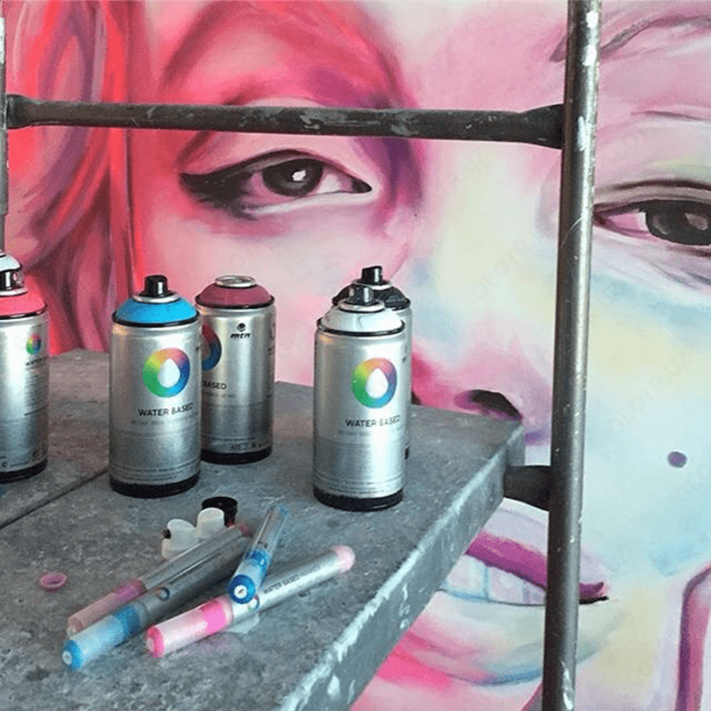 Аэрозольная краска Montana Colors WB 300 на водной основе черная матовая Carbon Black Только в розницу