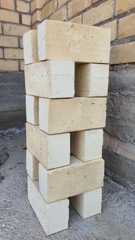 Yonib ketgan qurilish g'ishtlari (bir yarim) 9x12x25 - 850 so'm