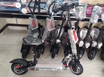 Электросамокат с пультом управления (Новый)