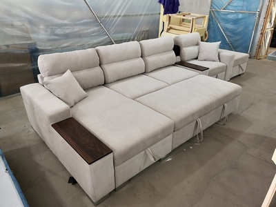 Большое угловой диван в гостиную