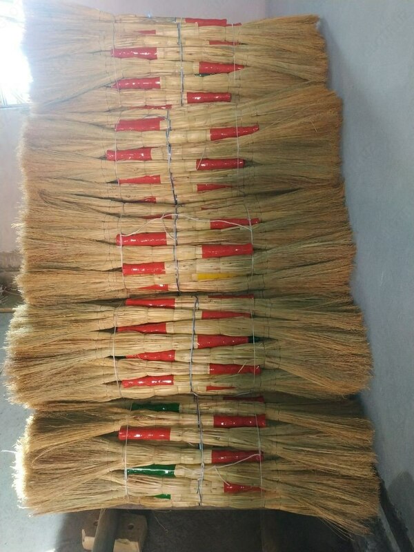  Веники для уборки Веники