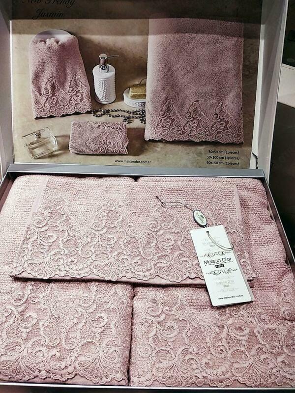 Sochiq to'plami MAISON DOR (pushti) - 550 000 so'm