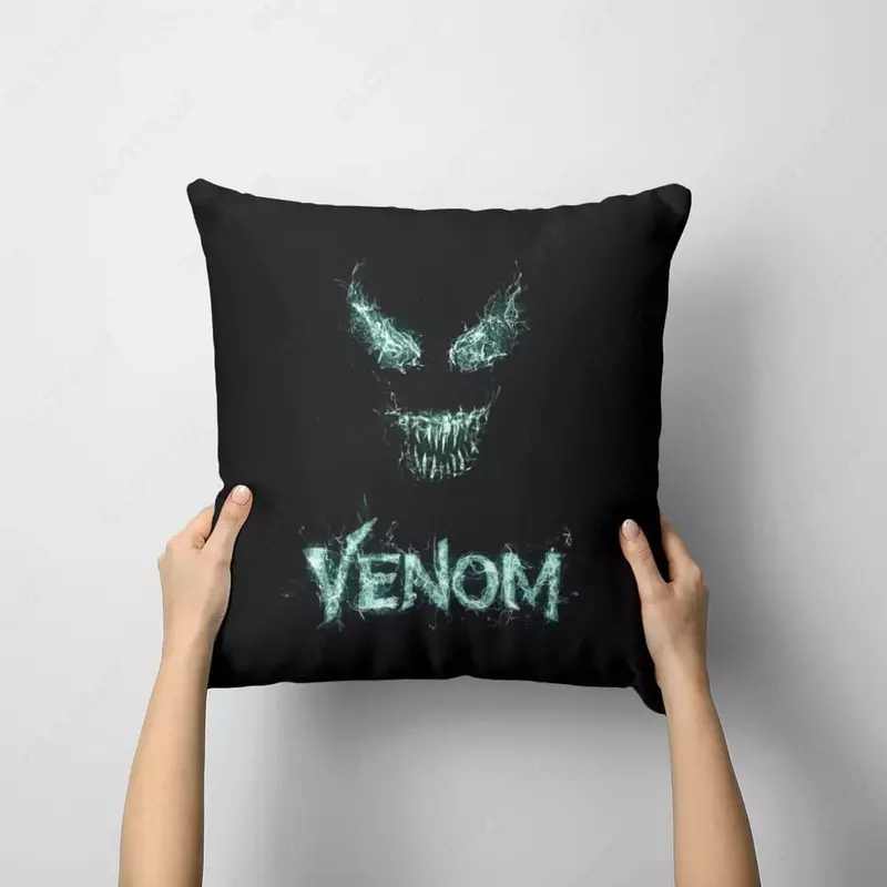 Подушки с принтом Venom для дома