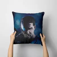 Подушки с принтом Venom для дома - Подушки