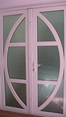 Plastik eshiklar san'ati 001