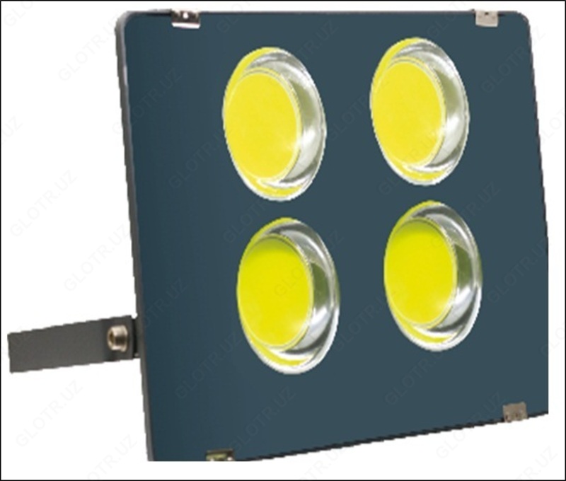 Прожектор P3-200W