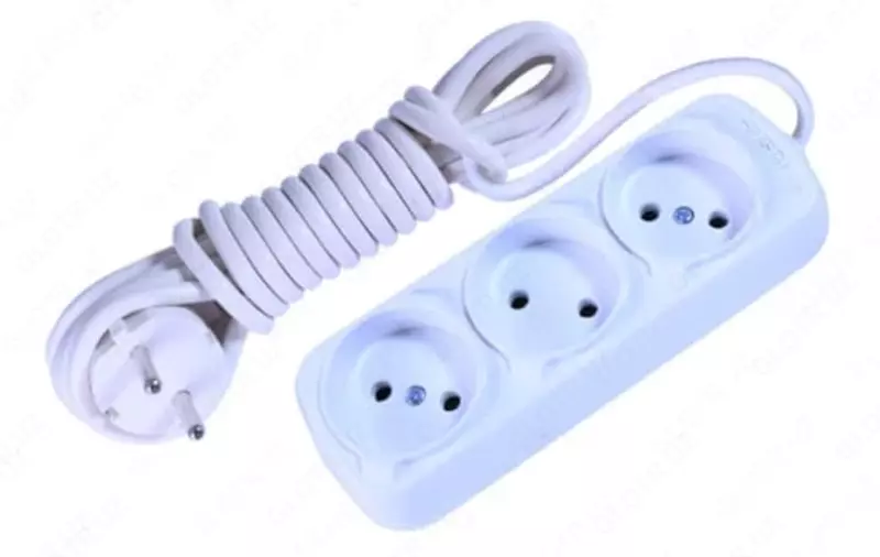Бытовой удлинитель (3 гнезда) "Dusel" 3 м, без заземления, 6А, 250W (Белый)