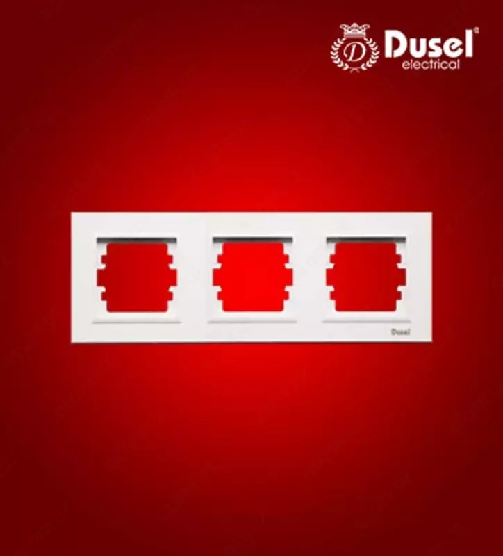 "Dusel" rozetkasi uchun ramka Rich, 3 ta ustun, PC/ABS plastmassa (Oq)