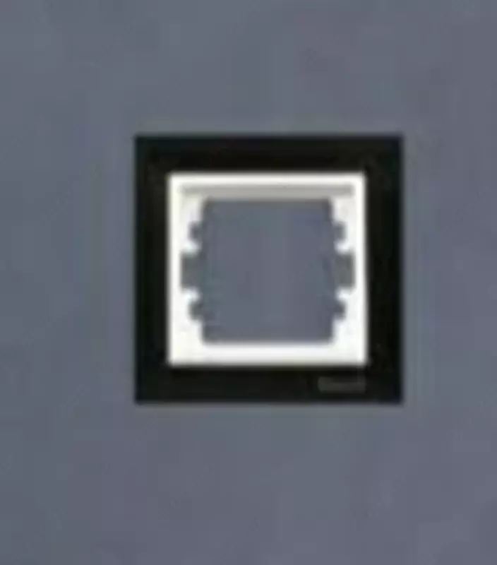 Рамка под розетку