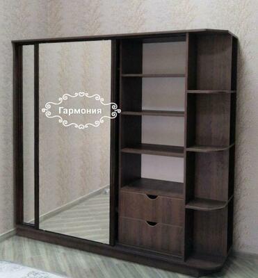 Gardrop shkafi san'ati 01