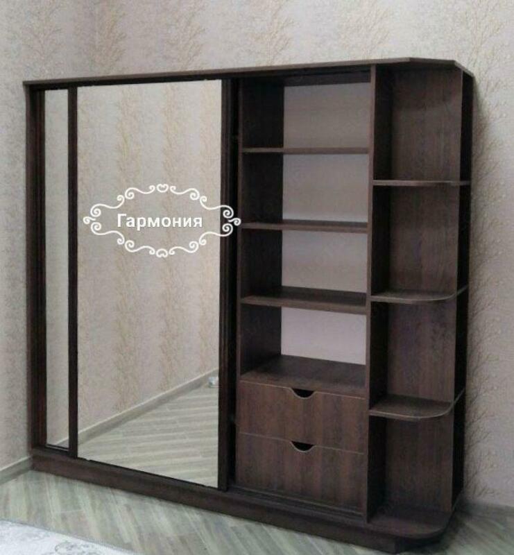 Gardrop shkafi san'ati 01