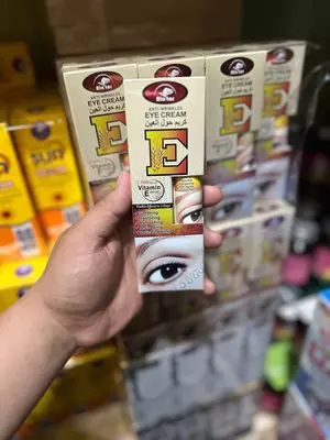 Лифтинг-крем для век VITAMIN E Лифтинг-крем для век VITAMIN E