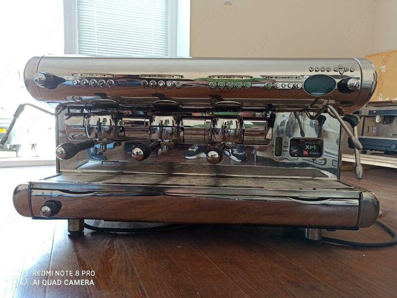 Продается профессиональная кофемашина La Cimbali XP1 3gr