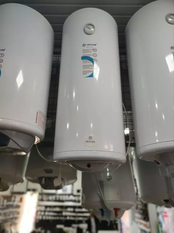 Накопительный электрический водонагреватель De Luxe Top Quality 40 л