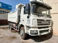 Damperli yuk mashinasi SHACMAN. Yuk ko'tarish quvvati 25 tonna.