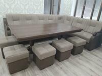 Мягкий уголок со столом