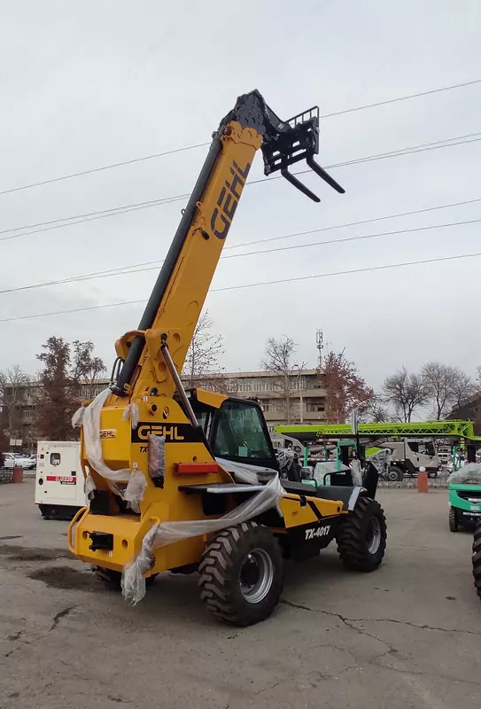Teleskopik yuk ko‘taruvchi GEHL TX 408. - 1 188 000 000 so'm