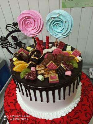 Именинный торт арт 024 - 150 000 сум / шт.