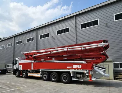 MERCEDES BENZ shassisi asosidagi KCP56ZX170 beton nasosi!