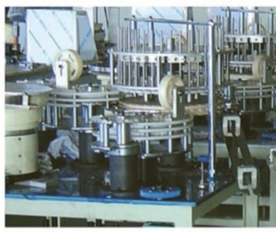 Shpritslar uchun avtomatik yig'ish m / s