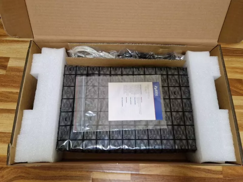  L2+ ZyXEL XGS3600-28 (24xGbE  4x10G SFP+) boshqariladigan kommutator Ulgurji va chakana