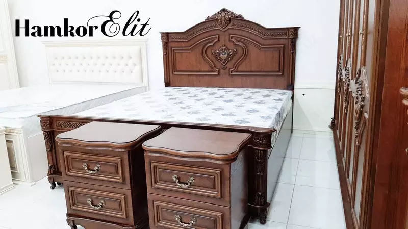 Yotoq xonasi to'plami 8888 Yong'oq Chakana savdo