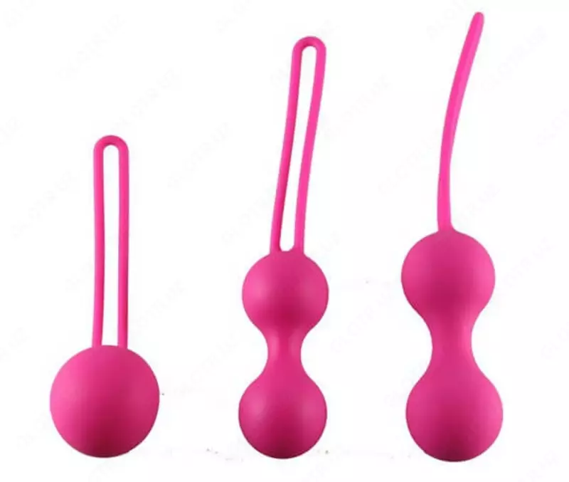 Yubkalar ostida korsatilgan koplab fotosuratlar Egri sonlari bilan rus porno