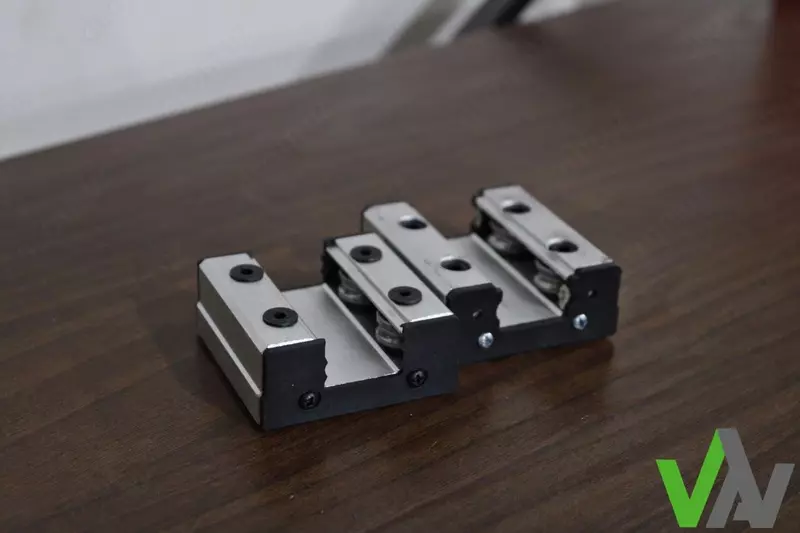 Линейные направляющие алюминиевые.