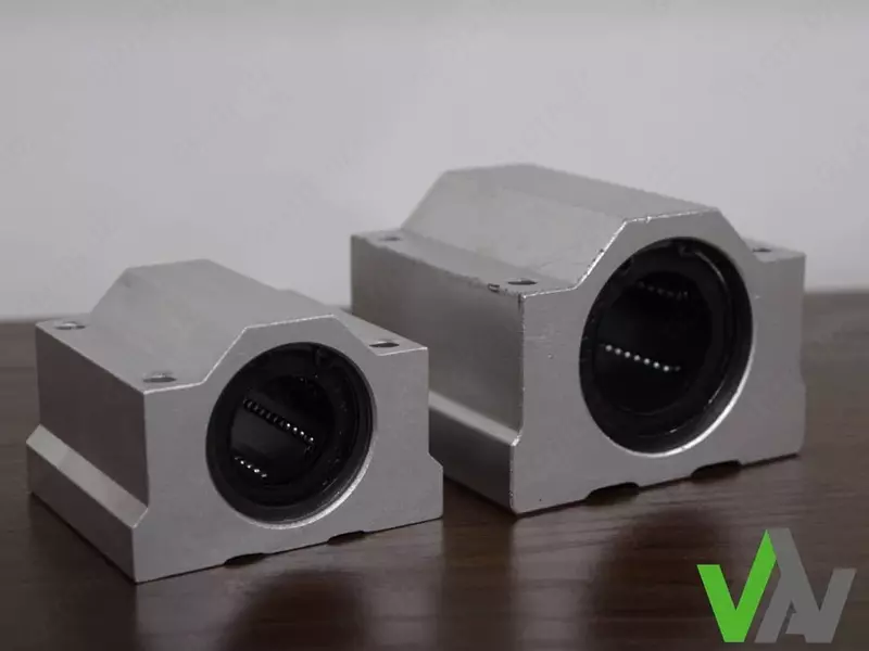 Линейные подшипники в корпусе SCS - по запросу