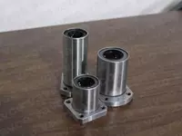 Цилиндрические подшипники на круглую направляющую.