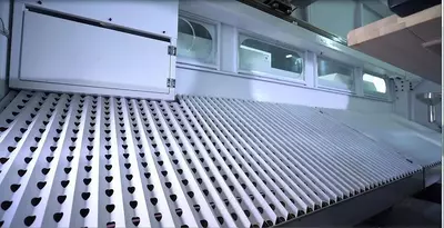 Цена по запросу Автоматическая покрасочная камера для покраски дверей и фасадов