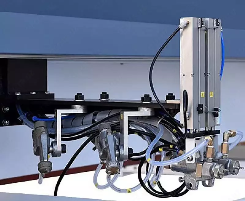 Eshiklarni bo'yash uchun bo'yash kamerasi avtomatlashtirilgan - VAVCO MACHINERY