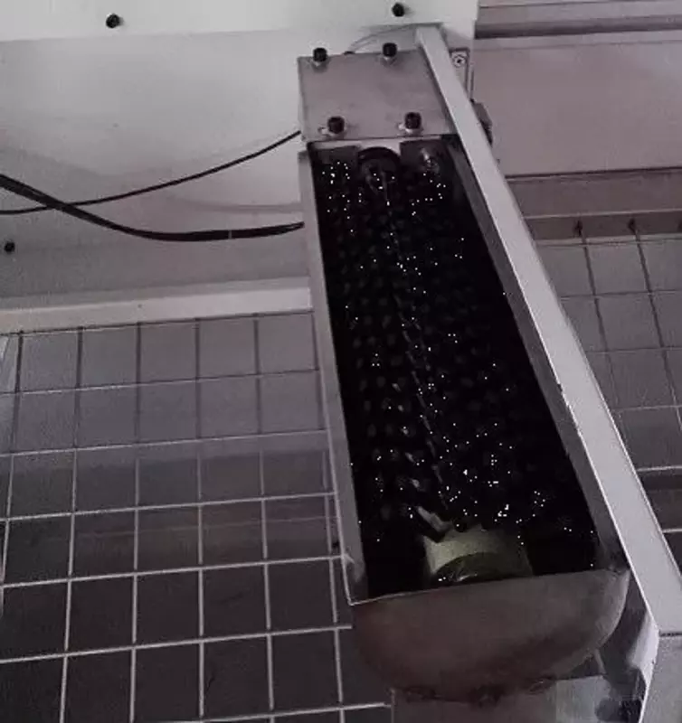 Fasadlarni (eshiklarni)bo'yash uchun avtomatlashtirilgan kamera VAVCO MACHINERY